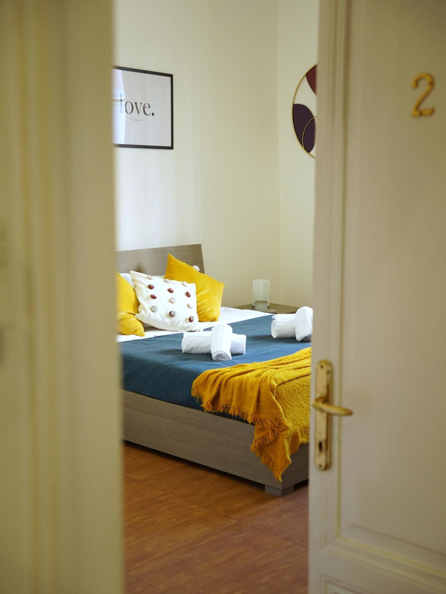 Charming In Termini Apartment